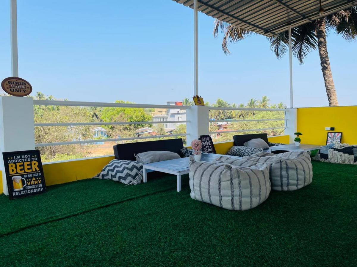 Trippy Spot Hostel & Cafe Vagator Zewnętrze zdjęcie